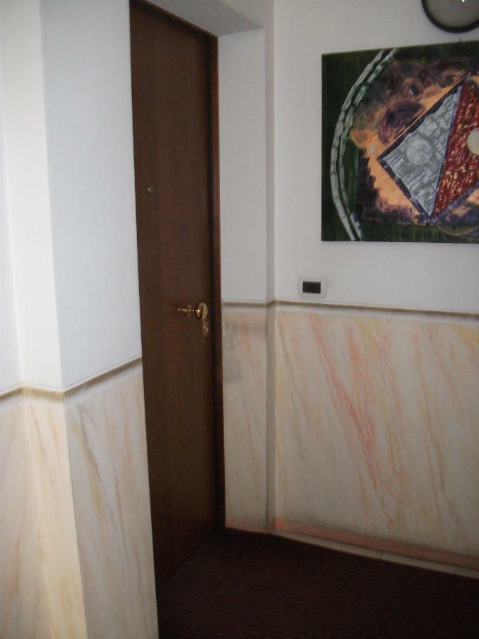 Apartment Casa Elsa Nel Palazzo Degli Artisti Padova